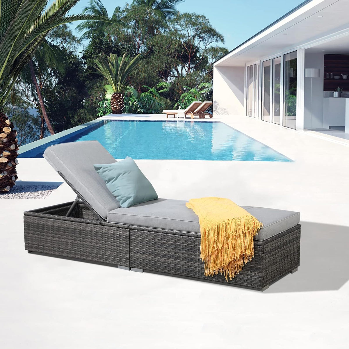 Patiorama Outdoor Patio Lounge Chair Elegant Reclining Adjustable Pool Rattan Chaise Chair
